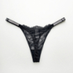 String dentelle et paillettes LOVE