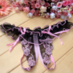 String ouvert dentelle transparent