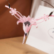 String ouvert broderie perles